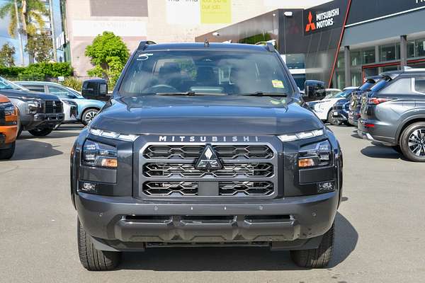 2025 Mitsubishi Triton GSR MV 4X4 thumb-2