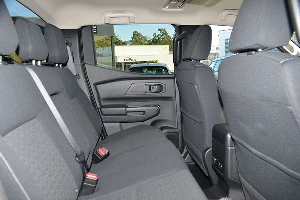 2025 Mitsubishi Triton GLX+ MV 4X4 thumb-8