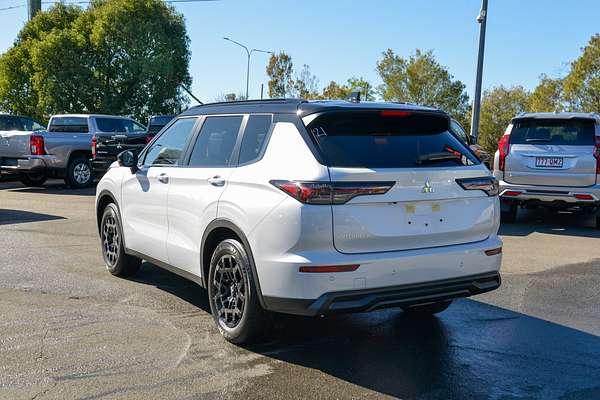 2025 Mitsubishi Outlander LS ZM thumb-5