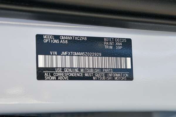 2025 Mitsubishi Outlander LS ZM thumb-21