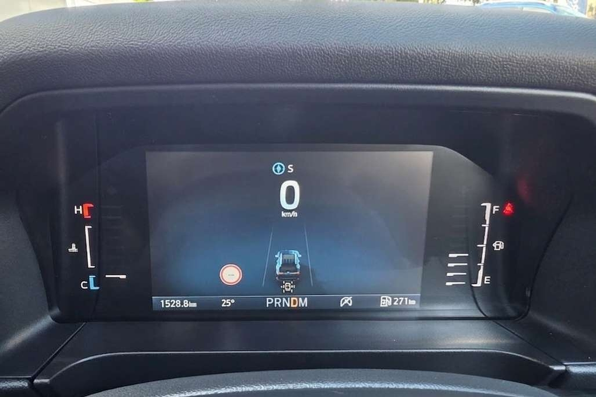 2025 Ford Everest Trend 2.0L thumb-12