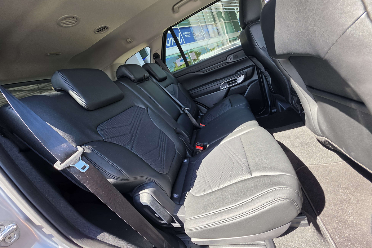 2025 Ford Everest Trend 2.0L thumb-8