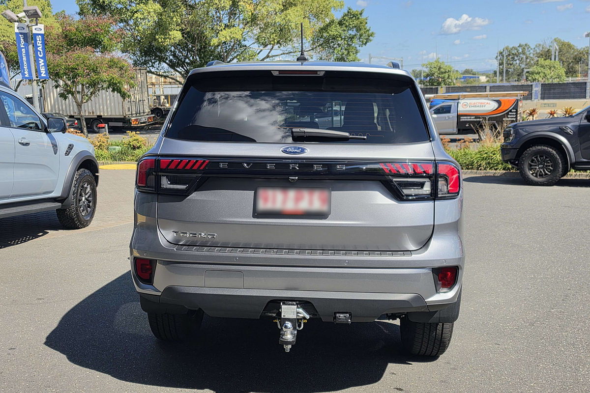2025 Ford Everest Trend 2.0L thumb-3