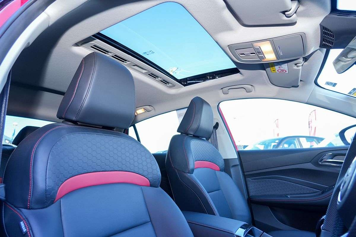 2025 MG MG5 Essence thumb-11