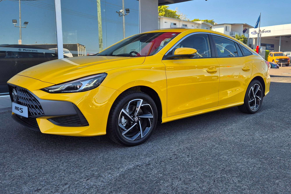 2025 MG MG5 Essence thumb-8