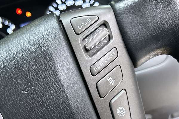 2023 Nissan Patrol Ti Y62 thumb-17
