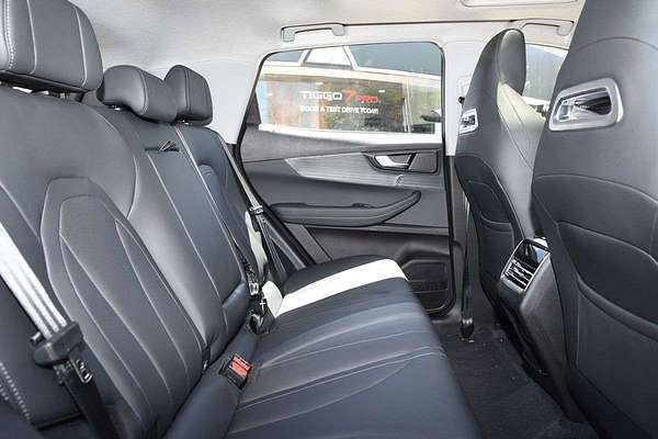 2026 Chery Tiggo 4 Ultimate thumb-8
