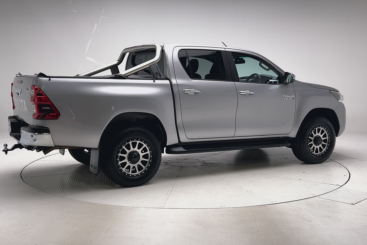 2020 Toyota Hilux SR5 GUN126R 4X4 thumb-2