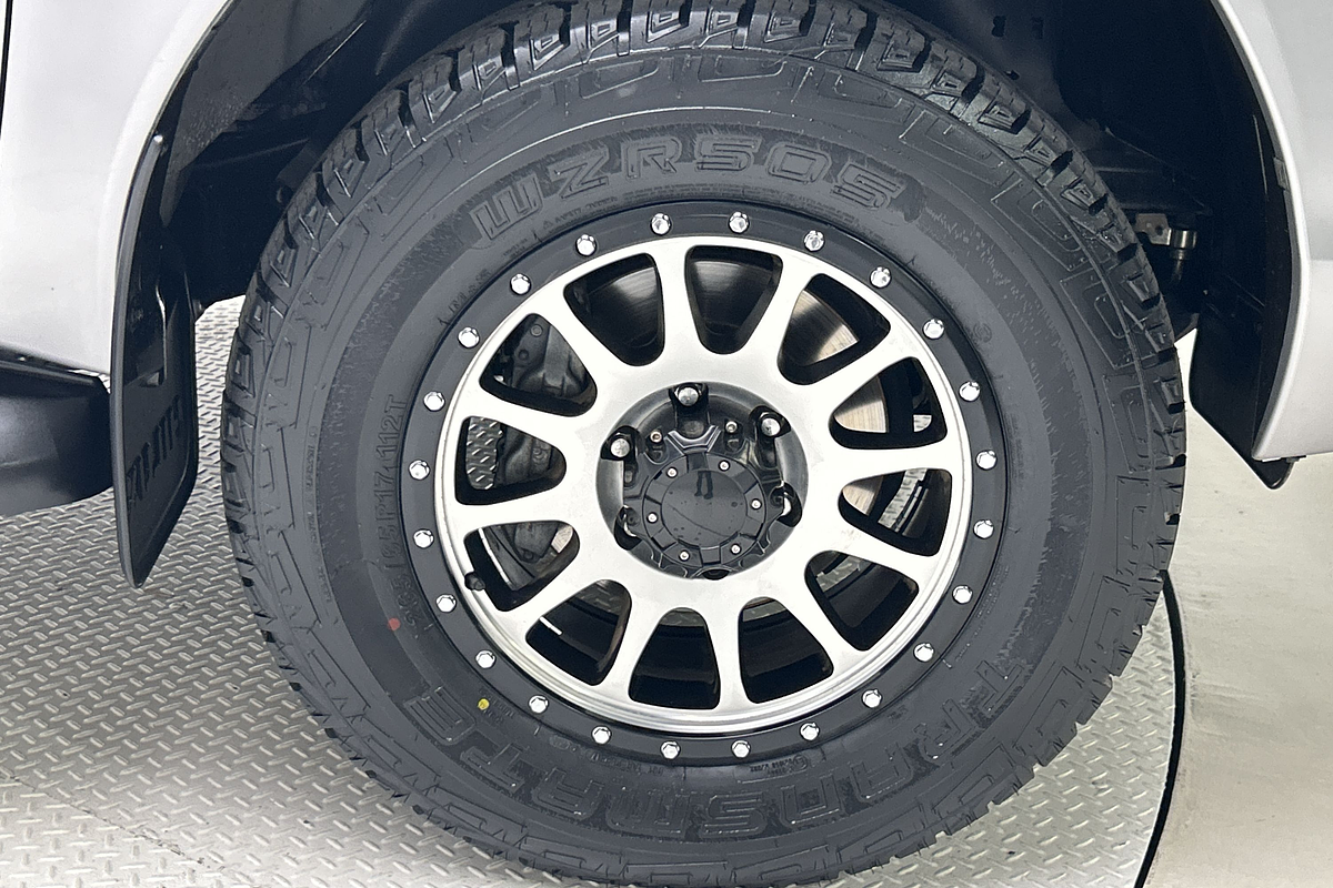 2020 Toyota Hilux SR5 GUN126R 4X4 thumb-9