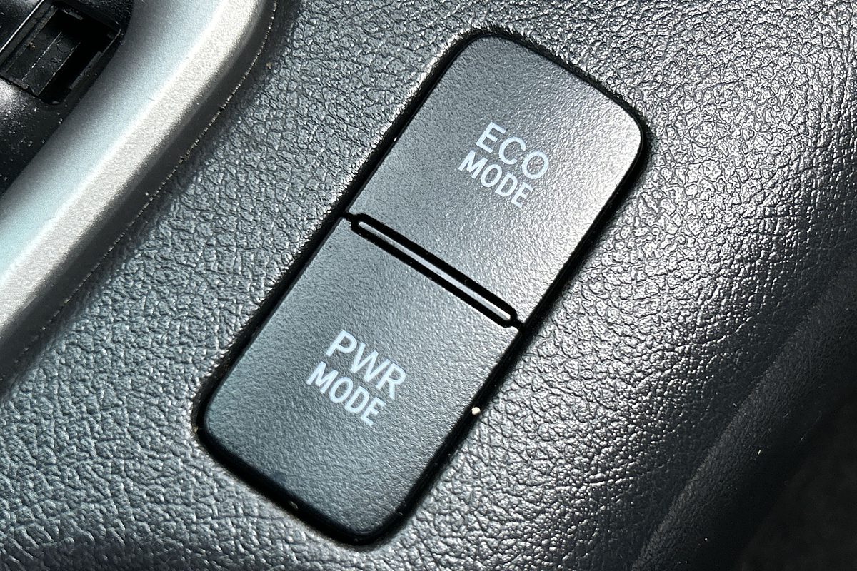 2020 Toyota Hilux SR5 GUN126R 4X4 thumb-15