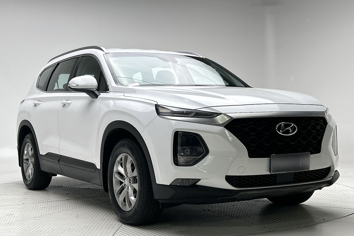 2018 Hyundai Santa Fe Active TM thumb-0