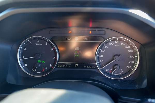 2024 Mitsubishi Outlander Black Edition ZM thumb-10