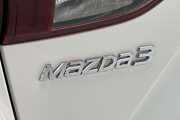 2018 Mazda 3 SP25 GT BN Series thumb-21