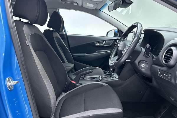 2017 Hyundai Kona Active OS thumb-12