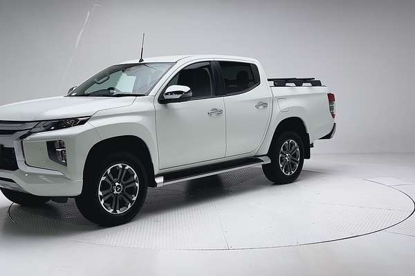 2020 Mitsubishi Triton GLS MR 4X4 thumb-3