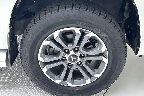 2020 Mitsubishi Triton GLS MR 4X4 thumb-9