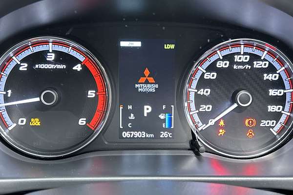 2020 Mitsubishi Triton GLS MR 4X4 thumb-13