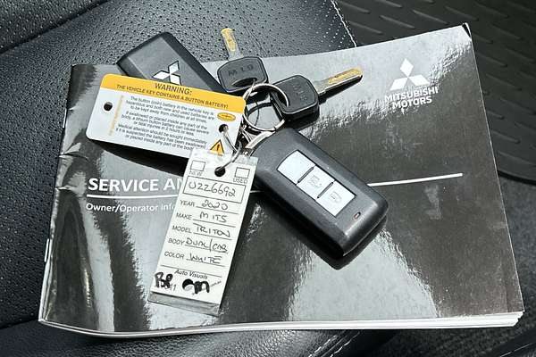 2020 Mitsubishi Triton GLS MR 4X4 thumb-22