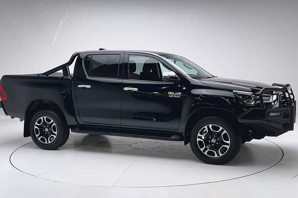 2023 Toyota Hilux SR5 GUN126R 4X4 thumb-3