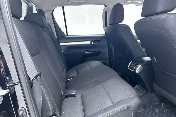 2023 Toyota Hilux SR5 GUN126R 4X4 thumb-11