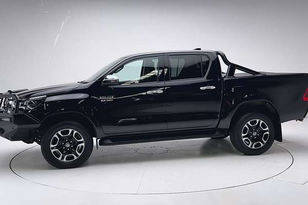 2023 Toyota Hilux SR5 GUN126R 4X4 thumb-6