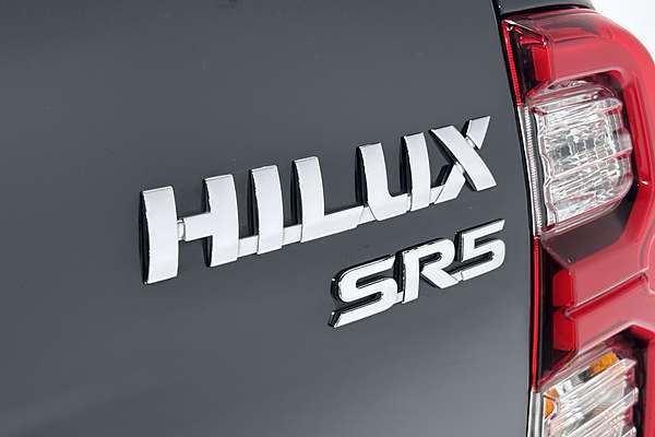 2023 Toyota Hilux SR5 GUN126R 4X4 thumb-21