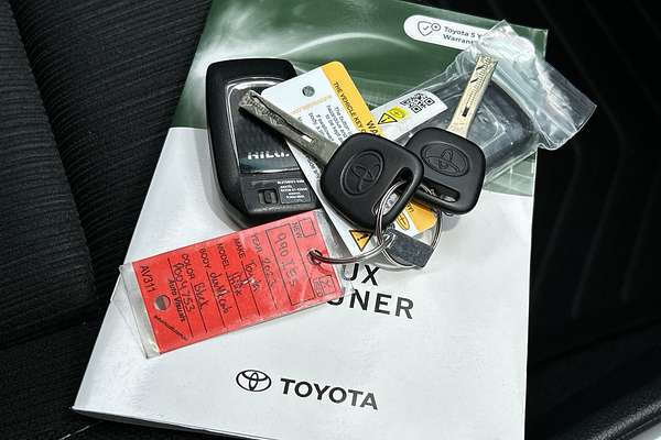 2023 Toyota Hilux SR5 GUN126R 4X4 thumb-22