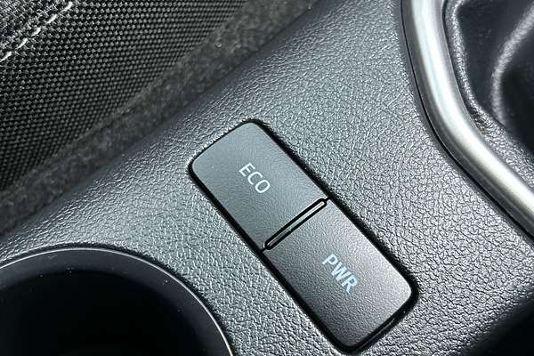 2023 Toyota Hilux SR5 GUN126R 4X4 thumb-16