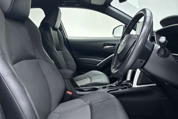 2023 Toyota Corolla Cross GXL MXGH10R thumb-12