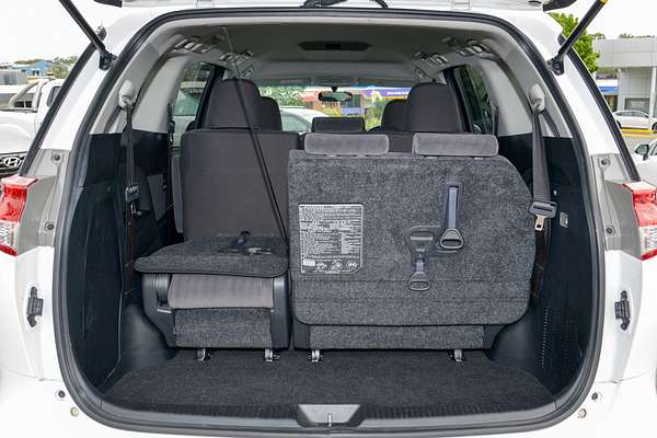2014 Toyota Tarago GLX ACR50R thumb-17