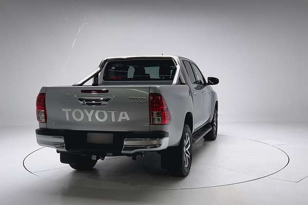 2019 Toyota Hilux SR5 GUN126R 4X4 thumb-1
