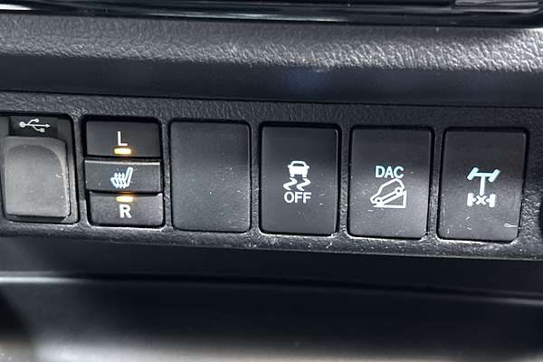 2019 Toyota Hilux SR5 GUN126R 4X4 thumb-16