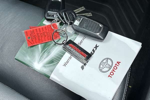 2019 Toyota Hilux SR5 GUN126R 4X4 thumb-22