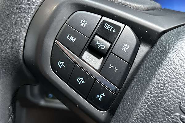 2025 Ford Ranger XLT 4X4 2.0L thumb-17