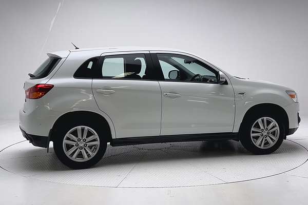 2013 Mitsubishi ASX XB thumb-8