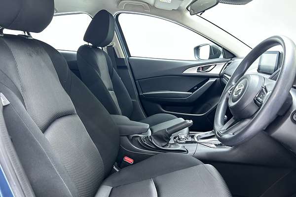 2018 Mazda 3 Neo Sport BN Series thumb-12