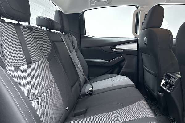 2024 Mazda BT-50 XTR TF 4X4 thumb-11