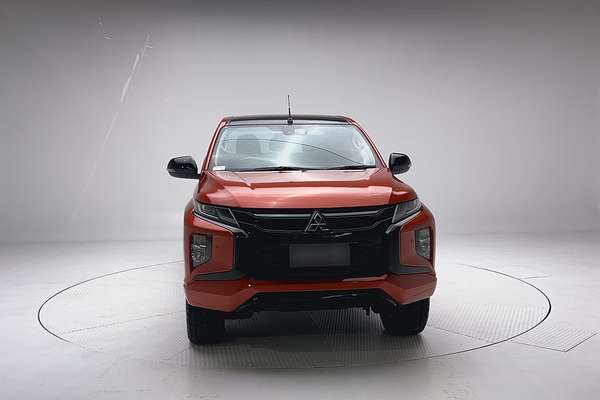 2022 Mitsubishi Triton GSR MR 4X4 thumb-2