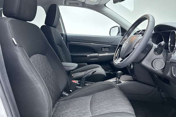 2021 Mitsubishi ASX ES Plus XD thumb-12