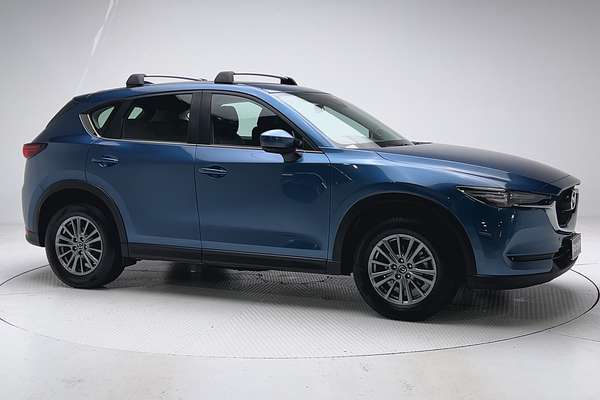 2018 Mazda CX-5 Touring KF Series thumb-3