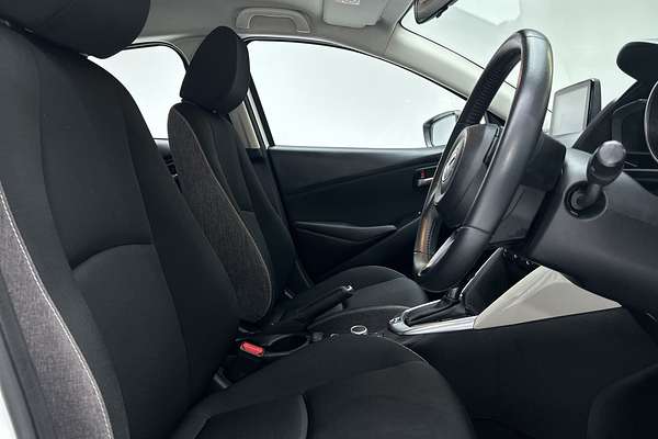 2024 Mazda 2 G15 Pure DJ Series thumb-12