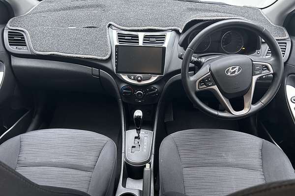 2019 Hyundai Accent Sport RB6 thumb-19