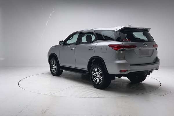 2020 Toyota Fortuner GX GUN156R thumb-8