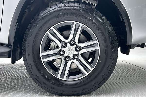 2020 Toyota Fortuner GX GUN156R thumb-9