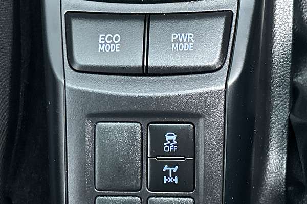 2020 Toyota Fortuner GX GUN156R thumb-17