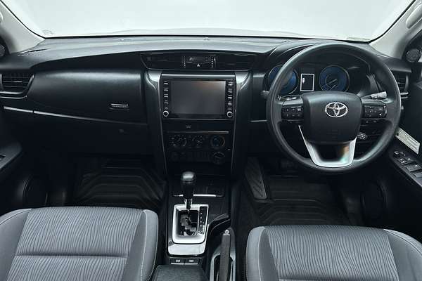 2020 Toyota Fortuner GX GUN156R thumb-19