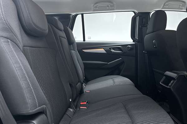 2026 Isuzu MU-X LS-M thumb-11