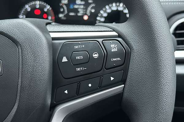 2026 Isuzu MU-X LS-M thumb-17