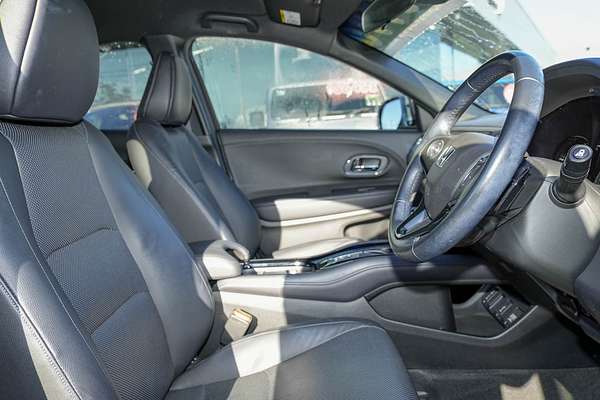 2020 Honda HR-V RS thumb-9