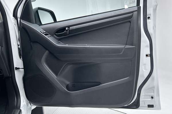 2019 Isuzu D-MAX SX High Ride Rear Wheel Drive thumb-17